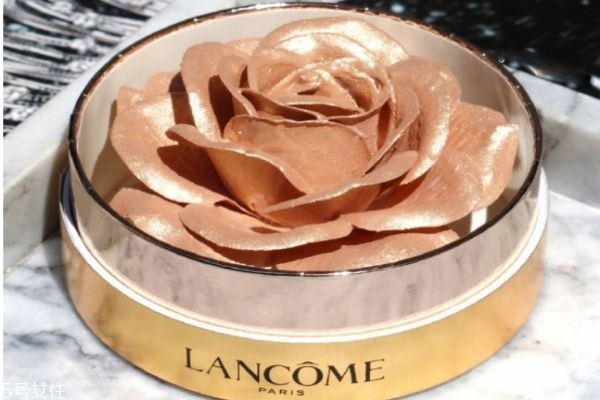 兰蔻2018圣诞玫瑰高光价格(兰蔻圣诞节限量版2018) 兰蔻2018圣诞玫瑰高光价格(兰蔻圣诞节限量版2018)