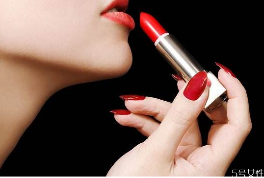 口红的色号怎么分(口红的色号怎么分)