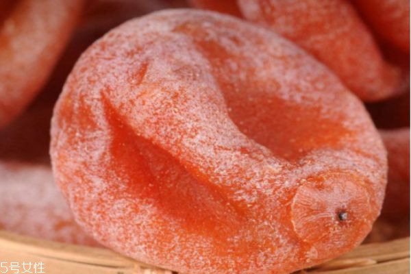 柿饼的营养价值(柿饼的营养价值和功效)