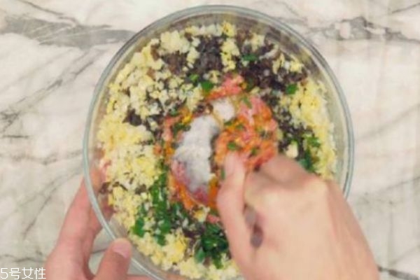 饺子馅怎么好吃(怎么样做饺子馅最好吃) 饺子馅怎么好吃(怎么样做饺子馅最好吃)