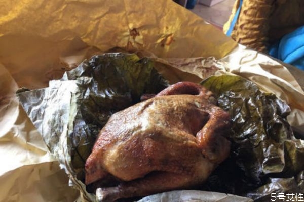 叫花鸡为什么这么有名(叫花鸡和谁有关) 叫花鸡为什么这么有名(叫花鸡和谁有关)