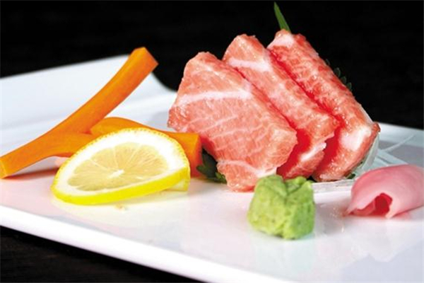 吞拿鱼的功效和作用(吞拿鱼的功效和作用)