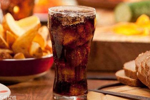 可乐不跑气妙招(怎么让可乐一直有气)