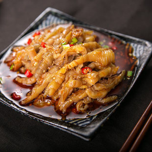 做无骨鸡爪的技巧(做无骨鸡爪的方法)