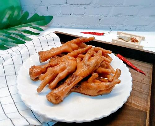 什么人不适合吃酱鸡爪(什么样的人不能吃鸡爪)