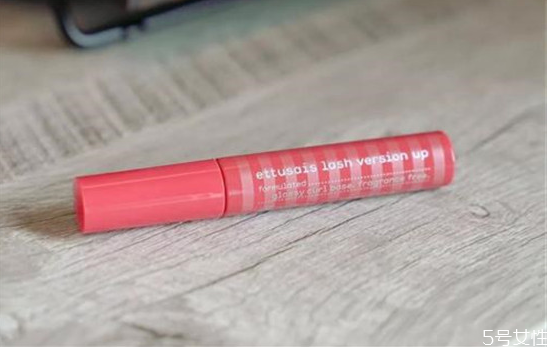 艾杜莎睫毛打底膏的作用(艾杜莎睫毛打底膏的作用)