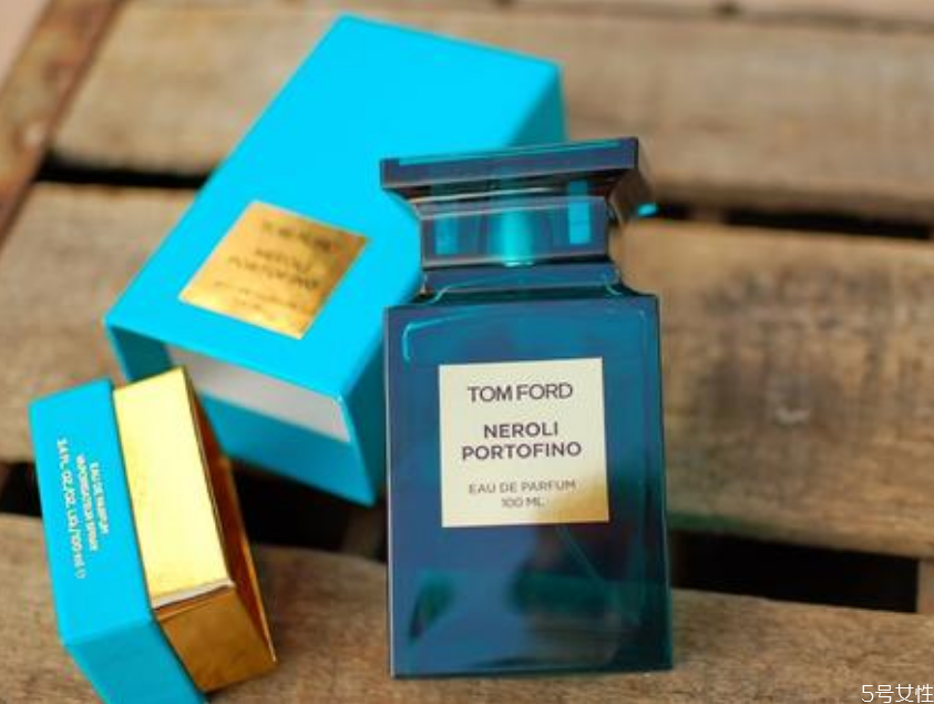 tf香水属于什么档次(tf香水属于什么档次啊)