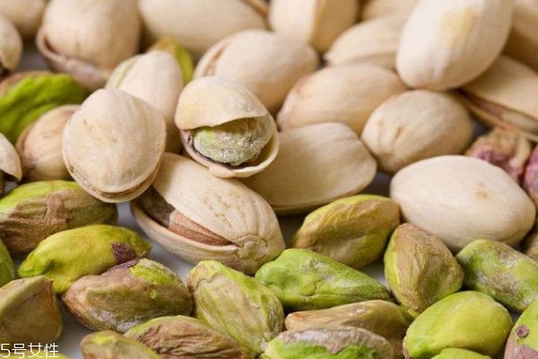 开心果放久了还能吃吗(开心果放久了还能吃吗)