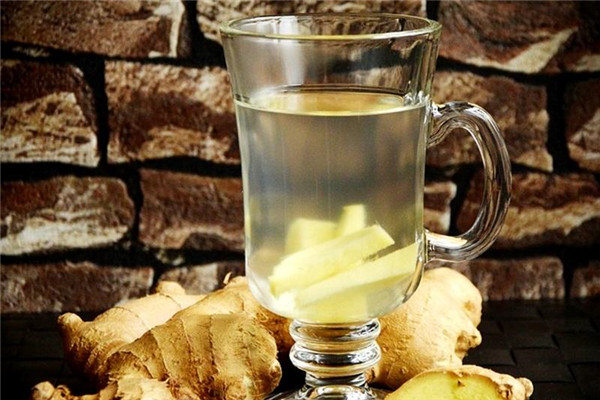 谣言3：感冒严重时喝杯热姜茶可以减缓不适(姜茶对感冒)