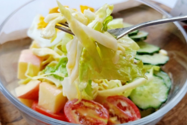 草莓沙拉可以减肥吗(草莓沙拉可以减肥吗) 草莓沙拉可以减肥吗(草莓沙拉可以减肥吗)