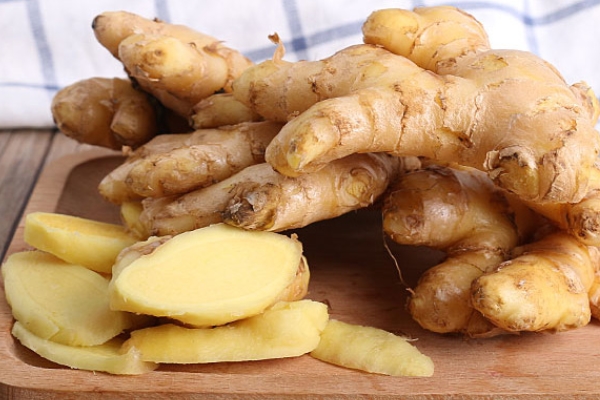 感冒咳嗽喝姜汤有用吗(冬天感冒咳嗽喝姜汤有用吗)