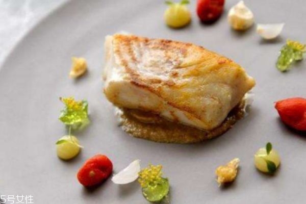 鳕鱼的营养价值(鳕鱼的营养价值及功效)