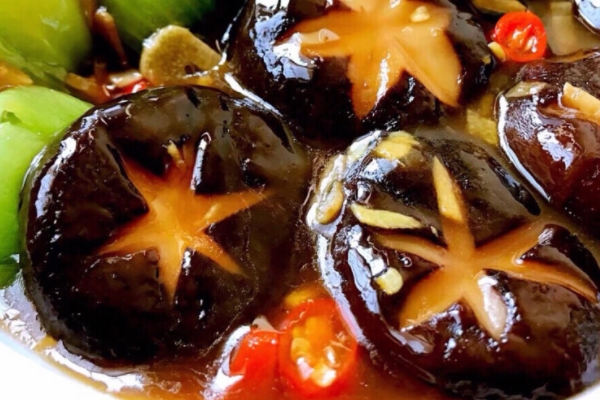 合适的泡发干香菇的一般方法(干香菇要怎么泡发) 合适的泡发干香菇的一般方法(干香菇要怎么泡发)