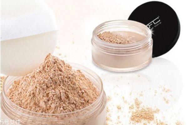定妆粉的作用(定妆粉的作用和功效)