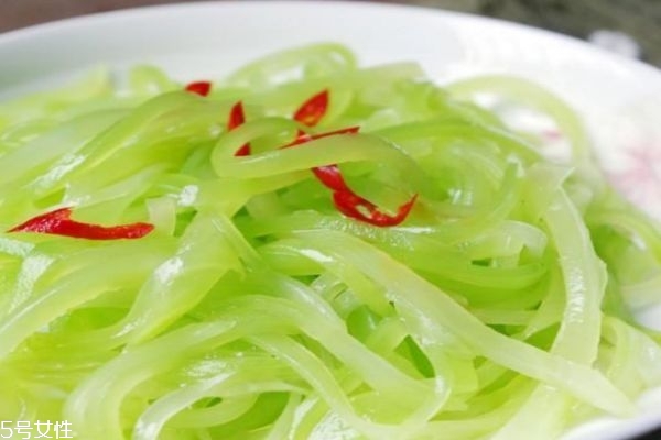 莴笋木耳肉片(莴笋木耳肉片怎么做好吃)