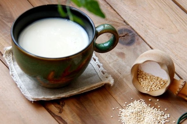 晚上喝豆浆好吗(晚上喝豆浆好吗?)