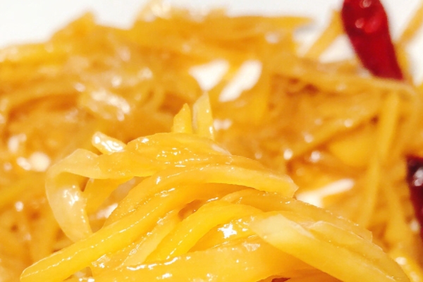 酸辣土豆丝的热量(一份酸辣土豆丝的热量)