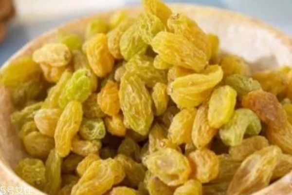 葡萄干怎么保存(葡萄干怎么保存需要放冷藏吗)