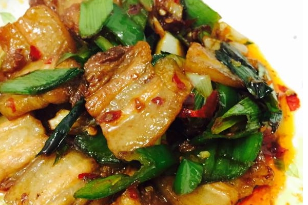 回锅肉怎么做(回锅肉怎么做好吃又简单)