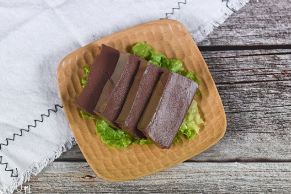 鸭血的食疗价值(鸭血的食用价值)