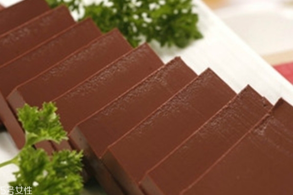 鸭血怎么凝固(鸭血怎么凝固又嫩又滑)