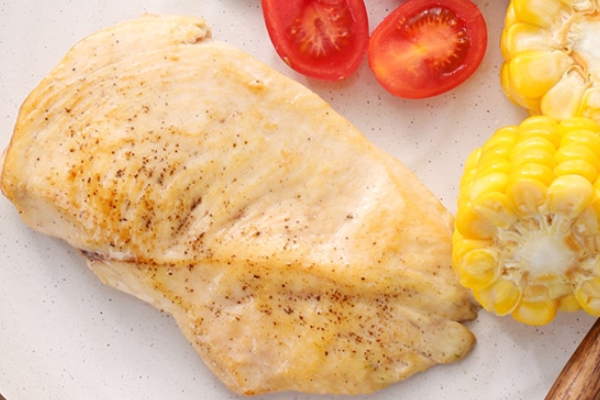 鸡胸肉减肥怎么做(鸡胸肉怎么吃减肥效果好)