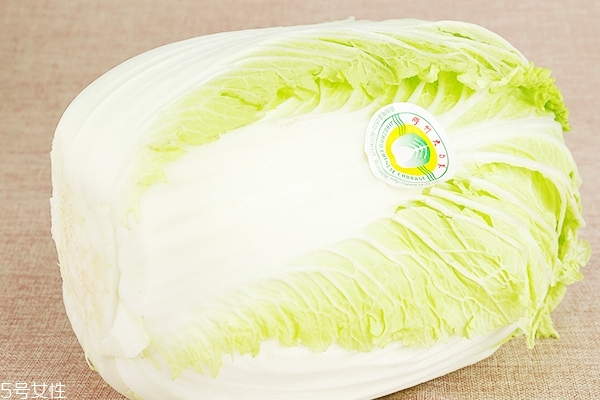 大白菜的功效和作用(大白菜的功效和作用及营养价值)