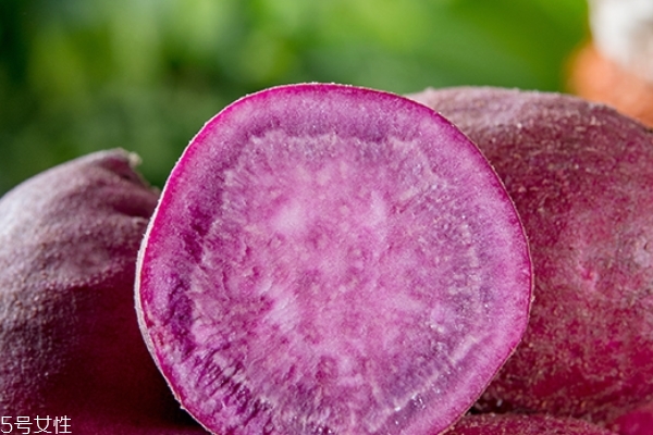 高血糖能吃紫薯吗(血糖高的人能吃紫薯吗?)
