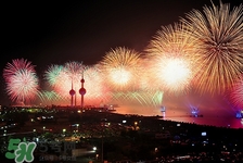 放烟花注意事项(小朋友放烟花注意事项)