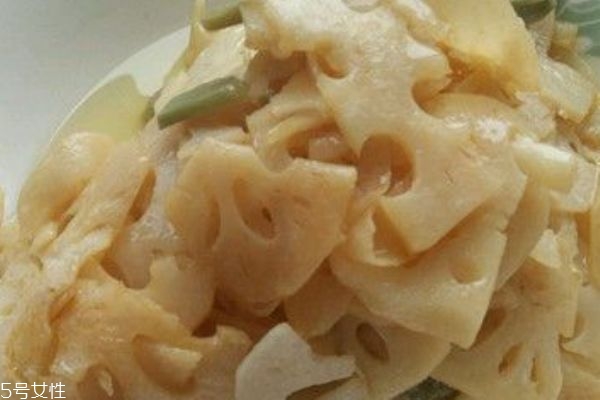 吃蒜的好处(吃蒜的好处和坏处是什么) 吃蒜的好处(吃蒜的好处和坏处是什么)