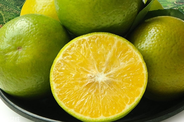 皇帝柑的吃法推荐(皇帝柑的正确吃法)