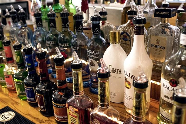 酒谱上的苦精(调酒用的苦精是什么)