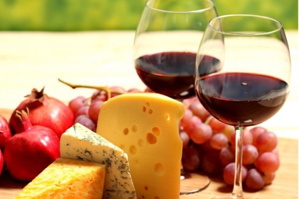 减肥期间喝红酒的注意(减肥期间能不能喝红酒)