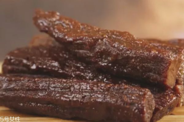 自己在家怎么做牛肉干(自家做牛肉干做法)