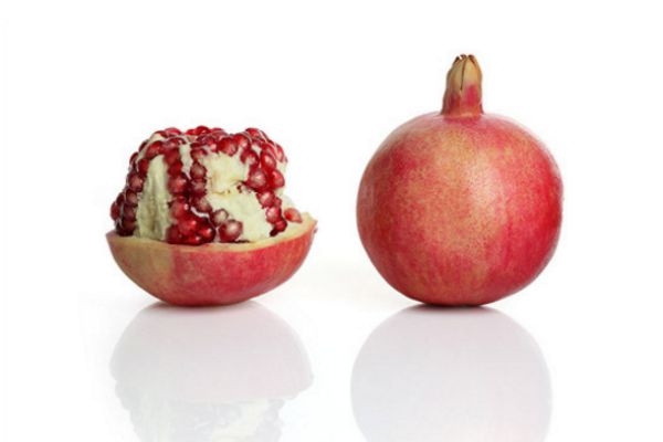 石榴的功效和作用(石榴的功效和作用营养价值)