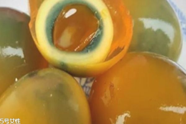 黄皮蛋和黑皮蛋的区别(黄皮蛋和黑皮蛋有什么区别)