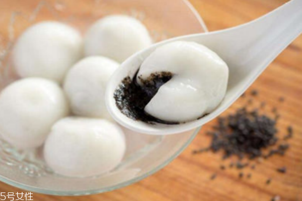 包汤圆的方法和技巧(包汤圆的步骤窍门)