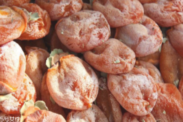 高血压能吃柿饼吗(高血压能吃柿饼吗?)