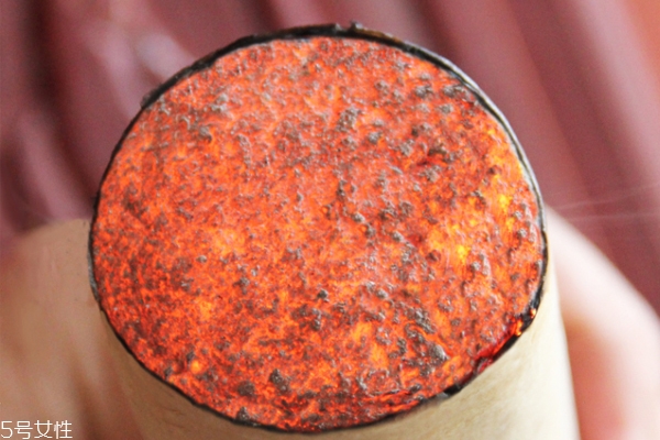 冬季艾灸适合人群(冬季艾灸适合人群)