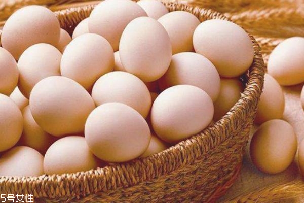 先擦cc霜还是防晒霜(先擦cc霜还是防晒霜?)