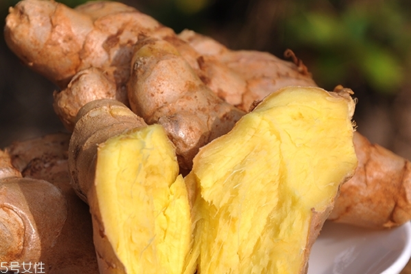 生姜的功效和作用(生姜的功效和作用的功能和主治)