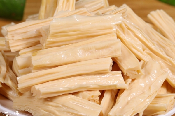 如何鉴别出假腐竹(怎样辨别真假腐竹) 如何鉴别出假腐竹(怎样辨别真假腐竹)