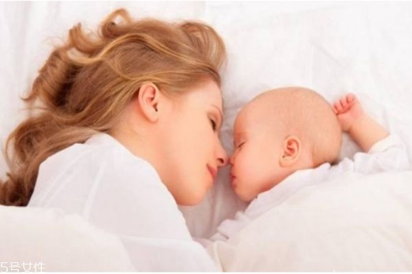 妈妈补钙宝宝能吸收吗(母乳妈妈补钙宝宝能吸收吗)