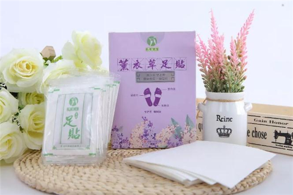 足贴变黑是在排毒吗(足贴变黑是在排毒吗) 足贴变黑是在排毒吗(足贴变黑是在排毒吗)