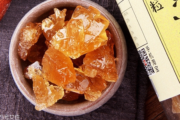 冰糖小知识(冰糖的作用是什么?怎么吃?)