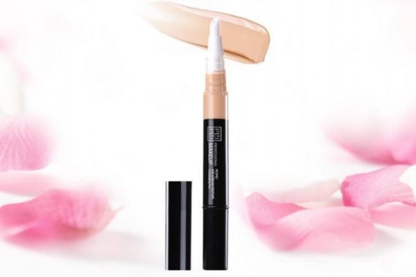 遮瑕笔和气垫哪个先用(遮瑕笔用在气垫之前还是之后)