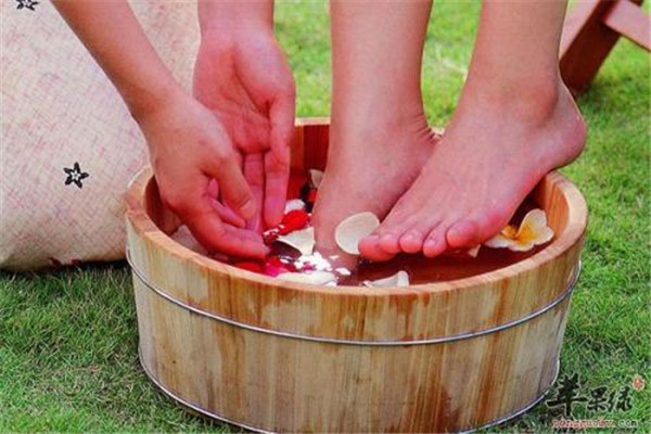 散粉的使用方法介绍(散粉的使用步骤) 散粉的使用方法介绍(散粉的使用步骤)