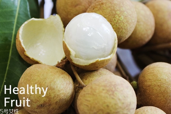 如何将龙眼制成桂圆(龙眼怎么做成桂圆)