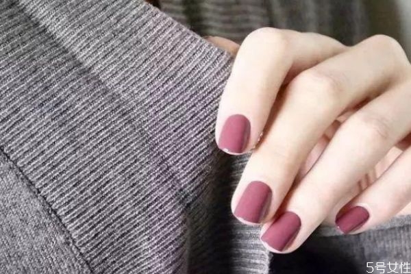 指甲油显白Tips(什么指甲油显白)