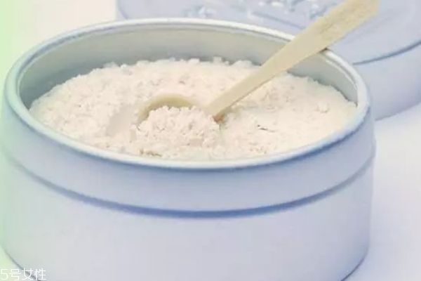 乳清蛋白的适用人群(乳清蛋白的适用人群)